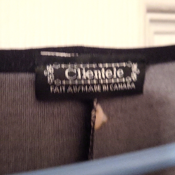 Clientele women's floral top black with colorful flowers designs. Size XL - Picture 4 of 6